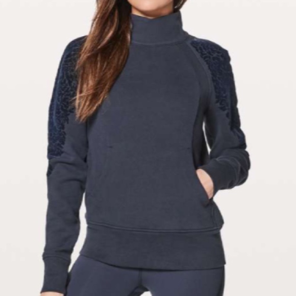 navy lululemon floral flock pullover - Picture 2 of 9